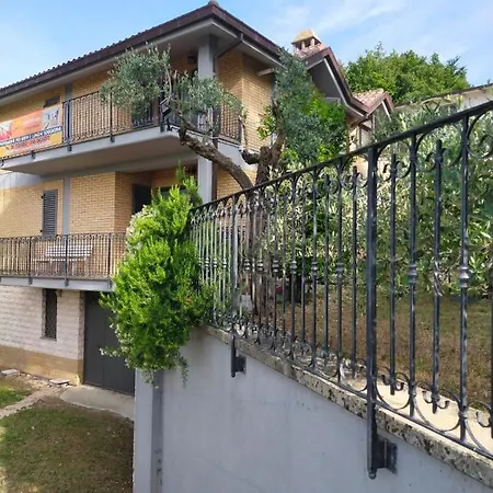 Pensjonat Montepiano Roccamontepiano