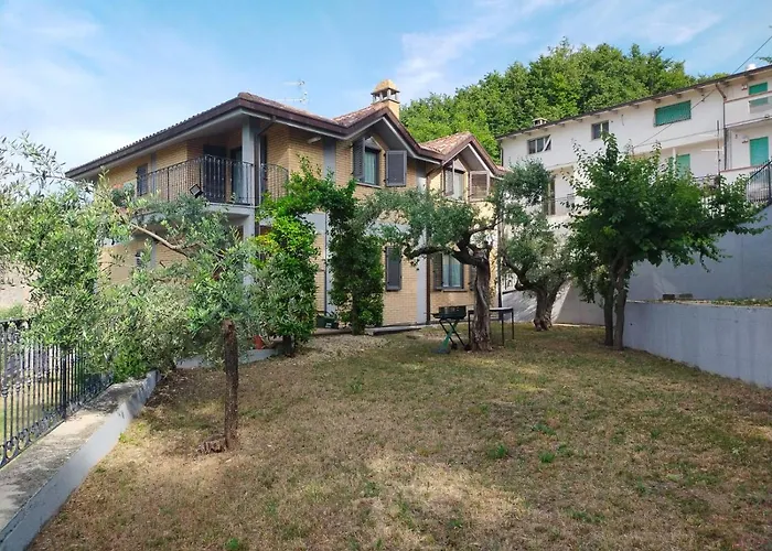 Montepiano Affittacamere Roccamontepiano